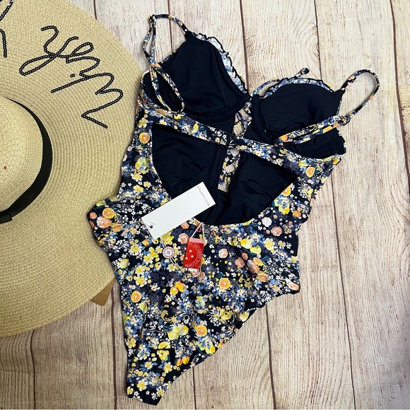 Red Carter Lace Up Maillot Floral Print One Piece Swimsuit Size Small - Picture 7 of 12